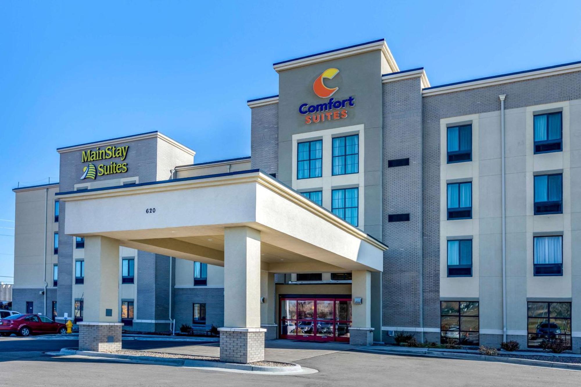 Hotel Comfort Near Downtown DEN